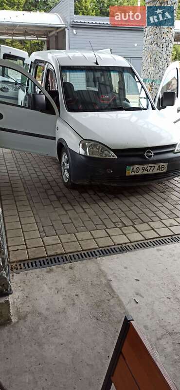 Минивэн Opel Combo 2003 в Тячеве