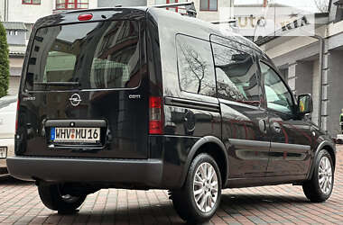 Мінівен Opel Combo 2011 в Івано-Франківську