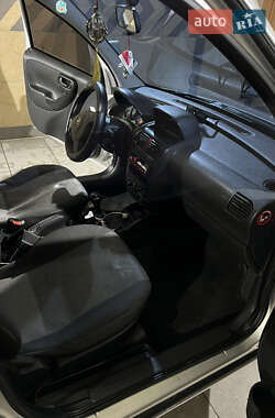 Минивэн Opel Combo 2010 в 