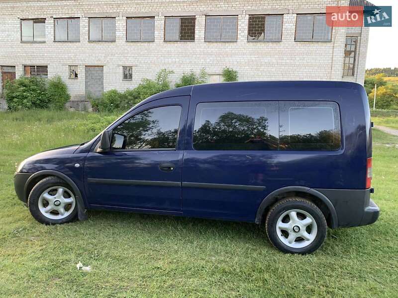 Минивэн Opel Combo 2008 в Турке