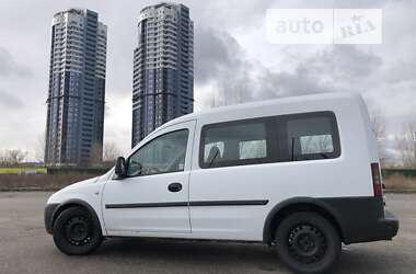 Минивэн Opel Combo 2008 в 
