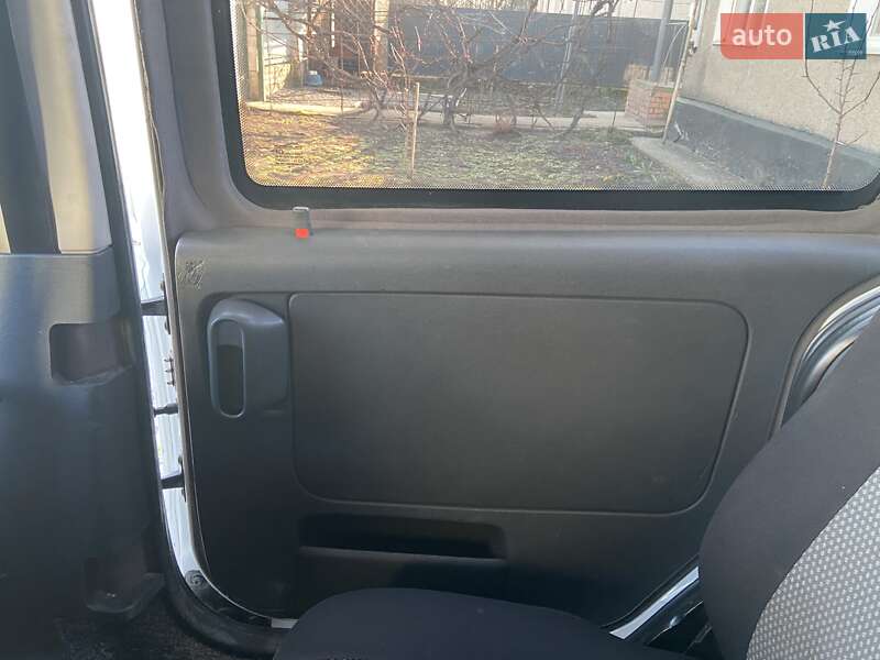 Минивэн Opel Combo 2007 в Славуте