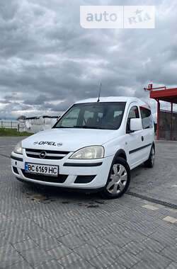 Минивэн Opel Combo 2009 в Буске