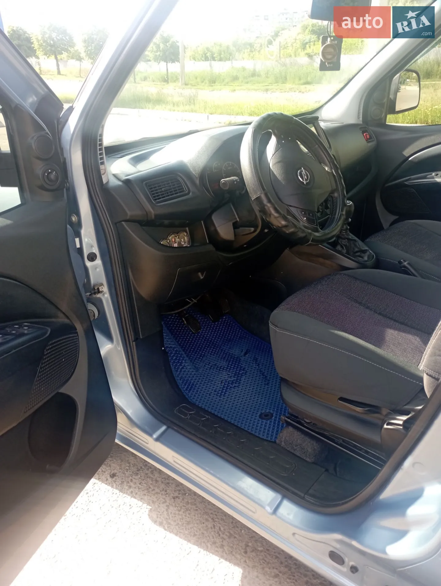 2011 Opel Combo - мініатюра 3