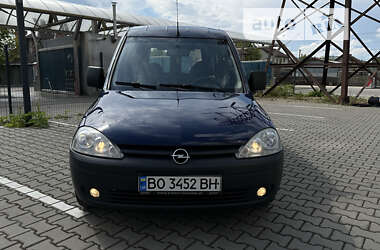 Минивэн Opel Combo 2010 в Ивано-Франковске