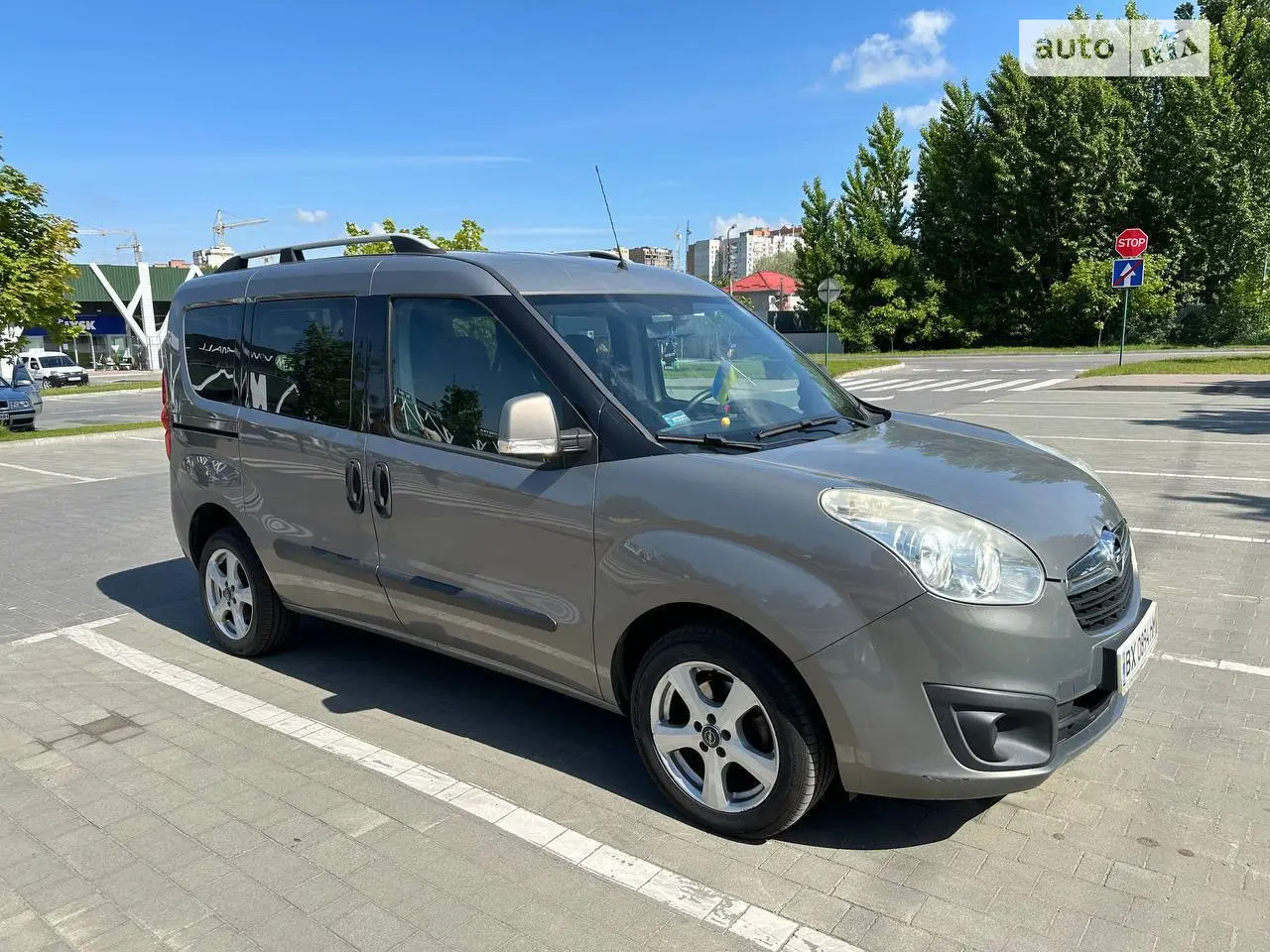 2011 Opel Combo - мініатюра 16