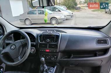 Минивэн Opel Combo 2014 в 