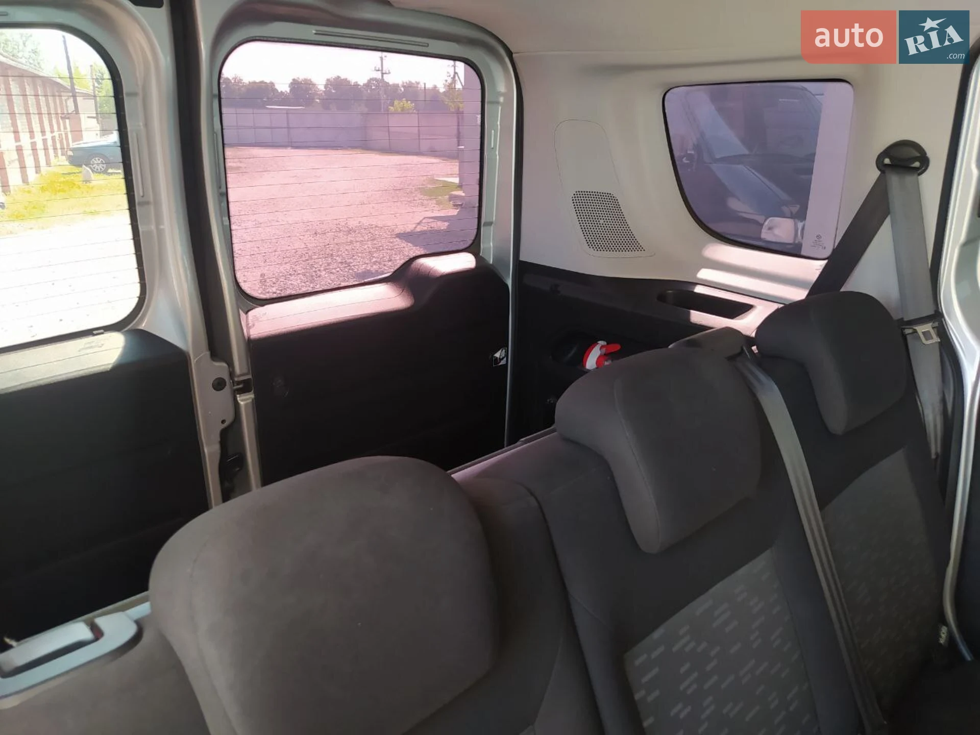 2012 Opel Combo - мініатюра 32