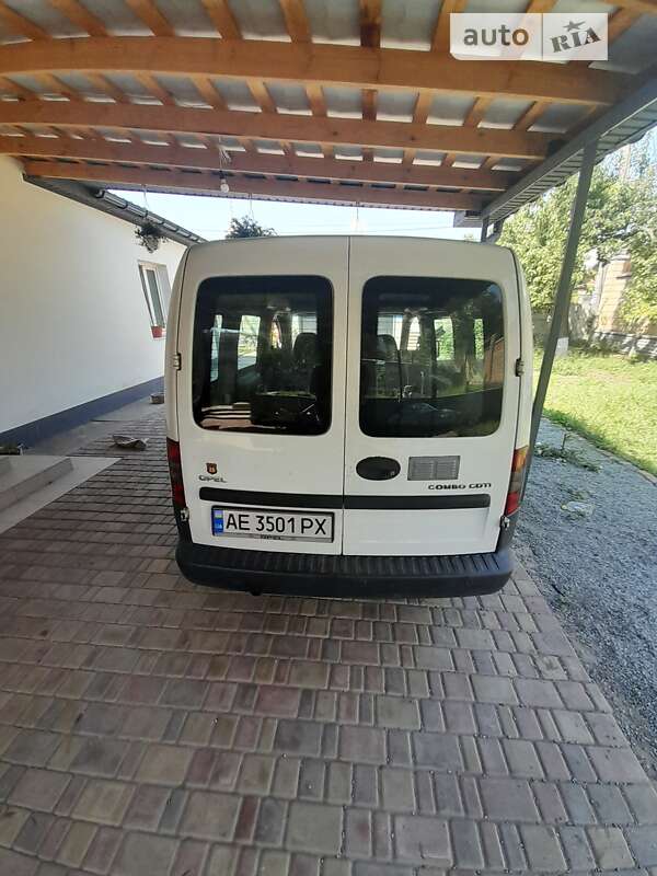 Мінівен Opel Combo 2008 в Дніпрі