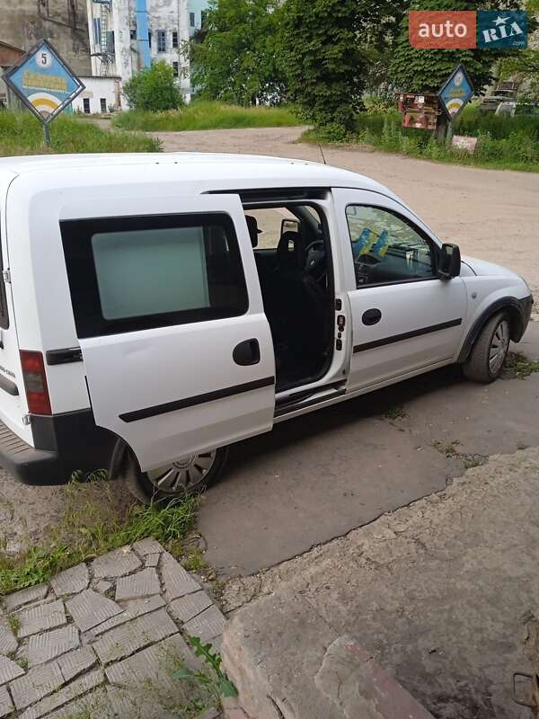 Мінівен Opel Combo 2007 в Краматорську