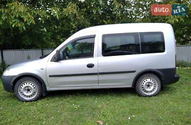 Минивэн Opel Combo 2006 в Баре