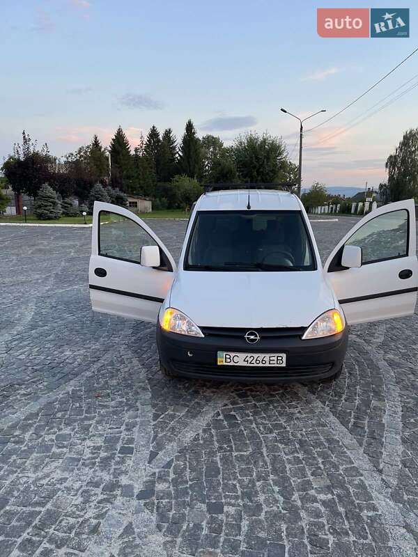 Минивэн Opel Combo 2007 в Дрогобыче