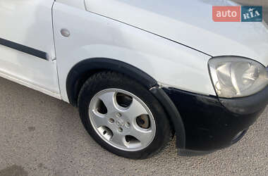 Минивэн Opel Combo 2004 в 