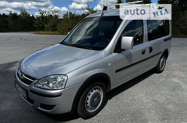 Минивэн Opel Combo 2011 в Шепетовке