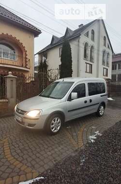 Мінівен Opel Combo 2006 в Ужгороді