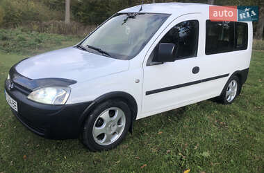 Минивэн Opel Combo 2009 в Ровно