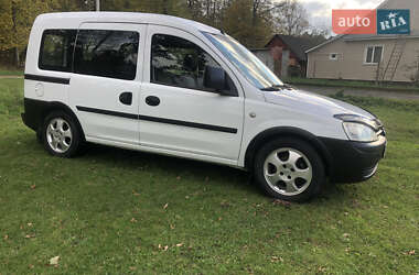 Минивэн Opel Combo 2009 в Ровно