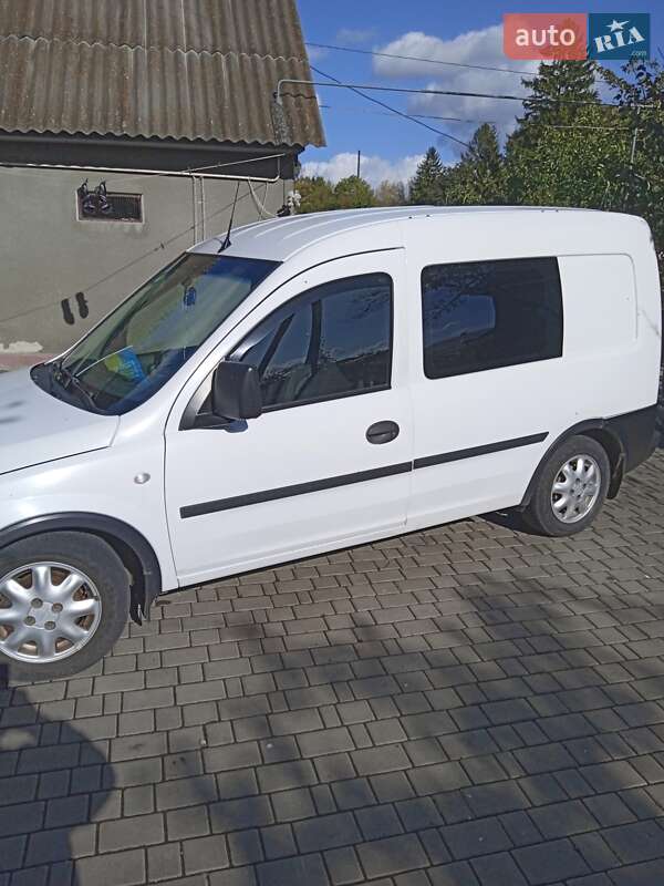 Мінівен Opel Combo 2003 в Шумську