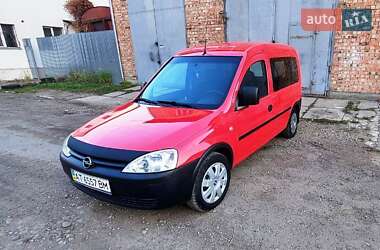 Мінівен Opel Combo 2008 в Коломиї