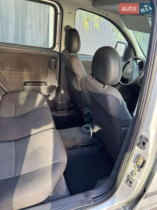 Минивэн Opel Combo 2010 в Долине фото 3 Минивэн Opel Combo 2010 в Долине