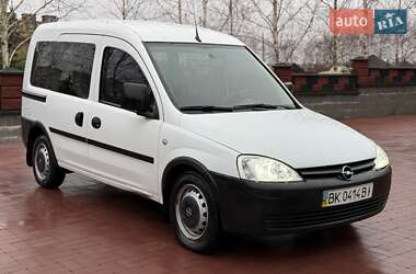 Минивэн Opel Combo 2010 в Ровно