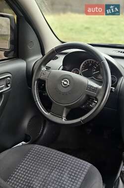 Минивэн Opel Combo 2007 в 