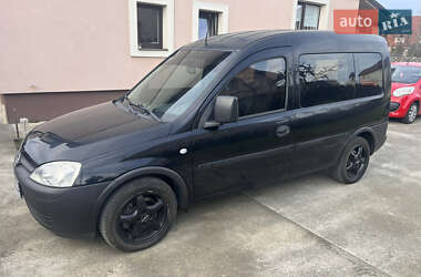 Мінівен Opel Combo 2006 в Івано-Франківську