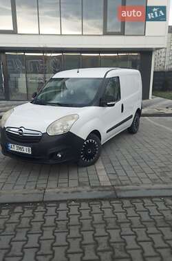 Вантажний фургон Opel Combo 2012 в Івано-Франківську