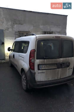 Вантажопасажирський фургон Opel Combo 2012 в Харкові