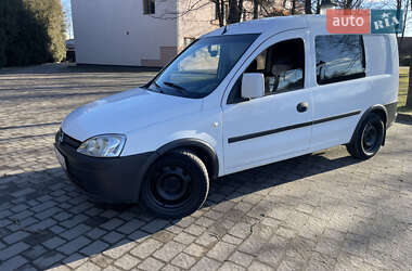 Мінівен Opel Combo 2009 в Брошневі-Облозі