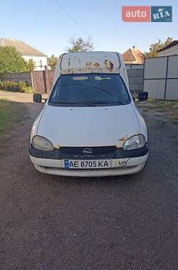 Грузовой фургон Opel Combo 1999 в Днепре