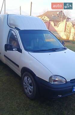 Грузовой фургон Opel Combo 1996 в Черновцах