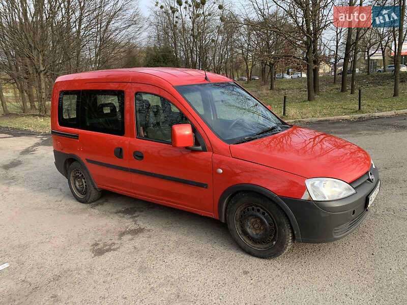 Мінівен Opel Combo 2009 в Рівному