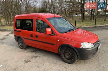 Минивэн Opel Combo 2009 в 