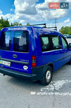 Минивэн Opel Combo 2004 в 