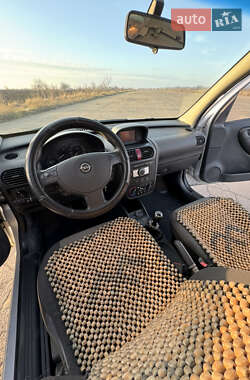 Мінівен Opel Combo 2006 в Бару