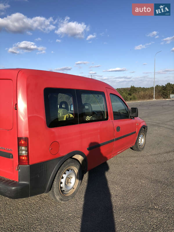 Минивэн Opel Combo 2006 в Ровно