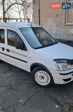 Минивэн Opel Combo 2008 в 