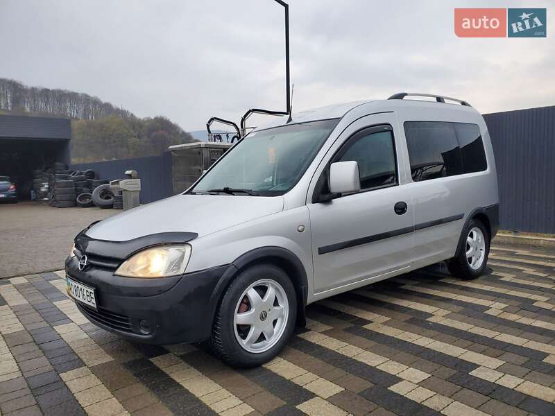Минивэн Opel Combo 2007 в 