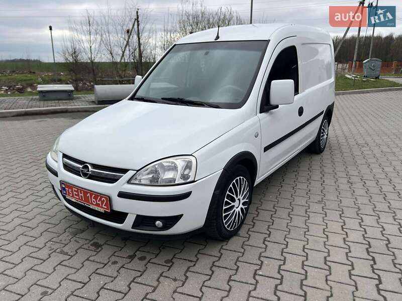 Грузовой фургон Opel Combo 2007 в Красилове