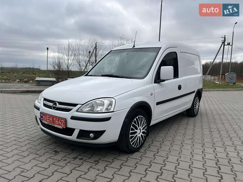 Грузовой фургон Opel Combo 2007 в Красилове