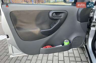 Минивэн Opel Combo 2005 в 