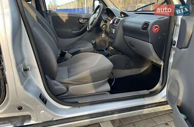 Минивэн Opel Combo 2005 в 