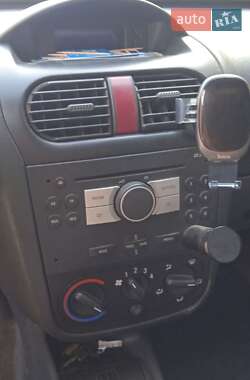 Грузовой фургон Opel Combo 2005 в 