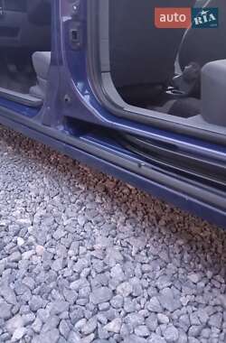 Минивэн Opel Combo 2004 в 