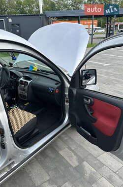 Минивэн Opel Combo 2005 в 