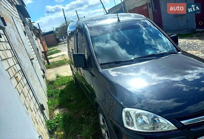 Минивэн Opel Combo 2008 в Полтаве фото 5 Минивэн Opel Combo 2008 в Полтаве