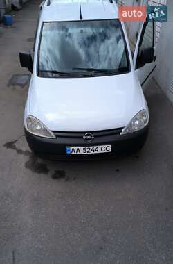 Минивэн Opel Combo 2005 в 