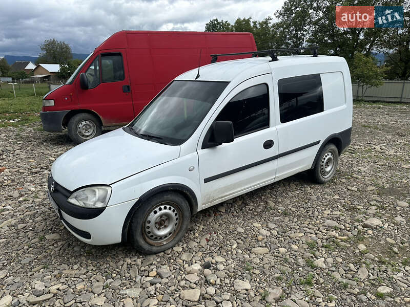 Грузопассажирский фургон Opel Combo 2007 в 