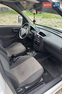 Грузопассажирский фургон Opel Combo 2007 в 